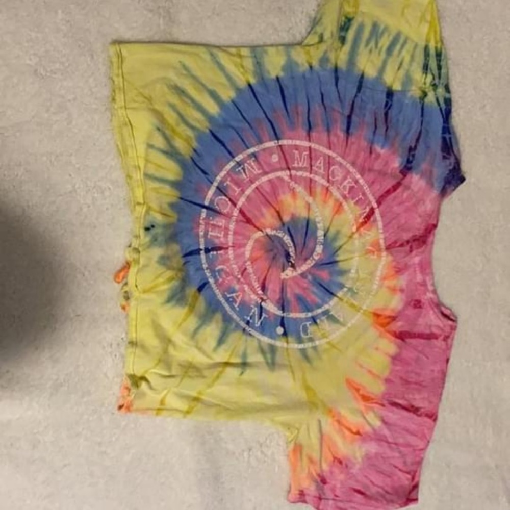 Crop Tops - Picture 2 of 5